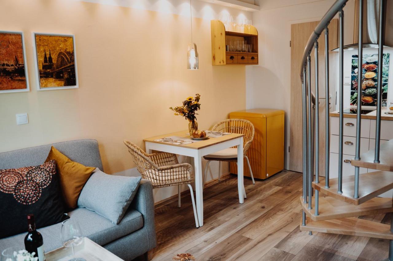 Muelheim, Schoenes Apartment, E-Werk, Palladium, Carlswerk, Messe, Lanxess-Arena Κολωνία Εξωτερικό φωτογραφία